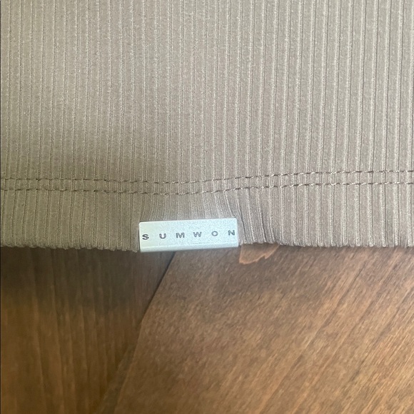 Women's Classic Tan Ribbed Tee - Picture 2 of 6